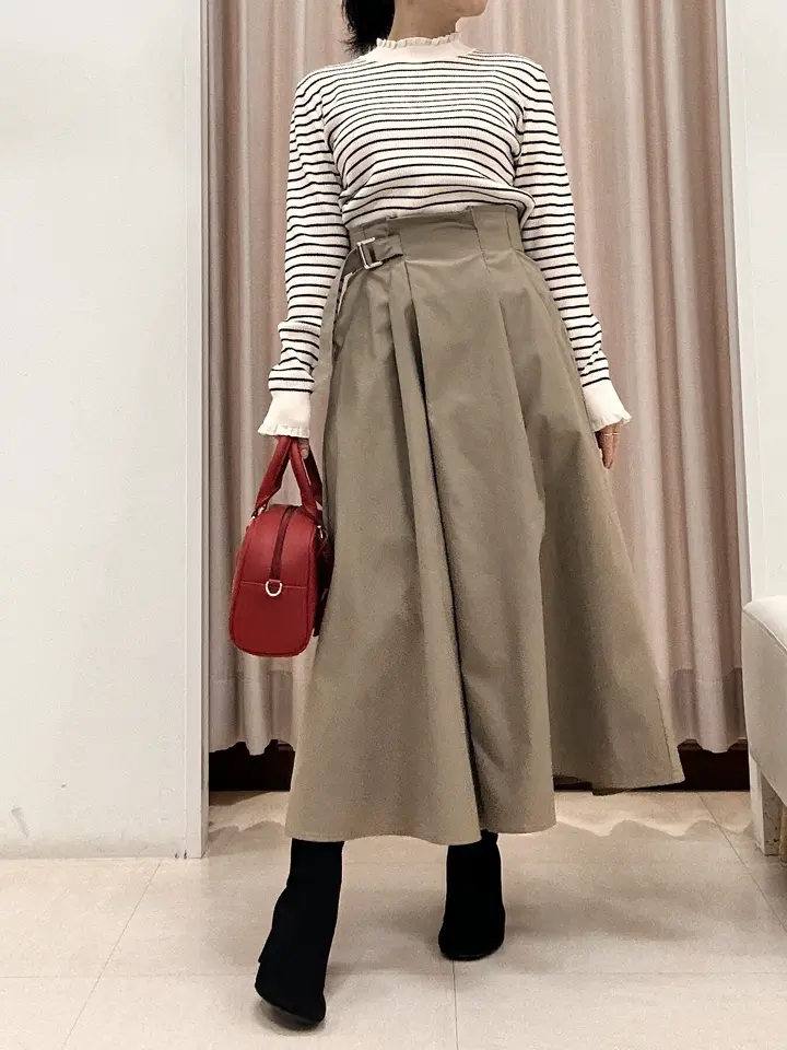 ANY SIS ナラ コーディネート画像