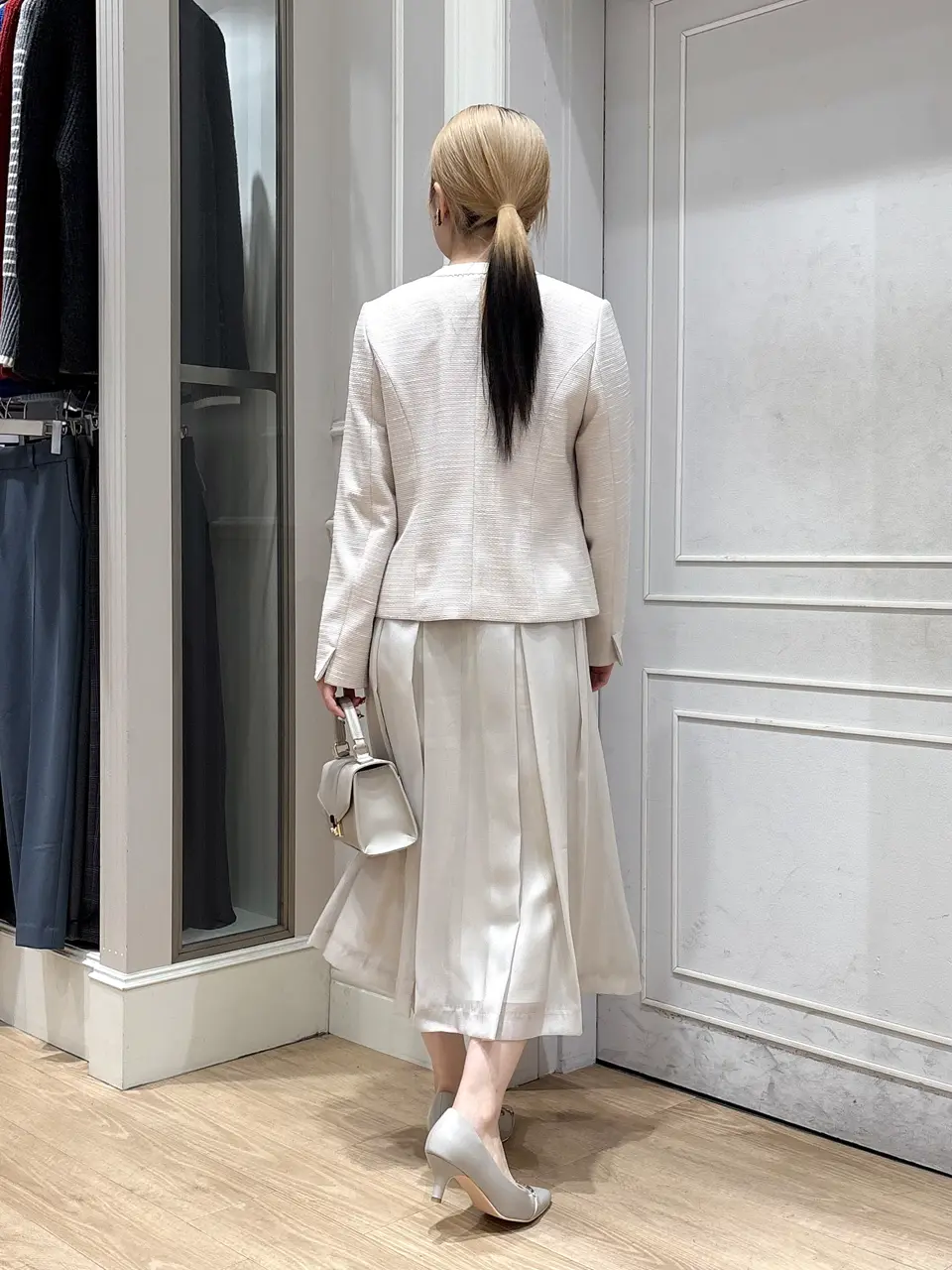 ANY SIS erika コーディネート画像