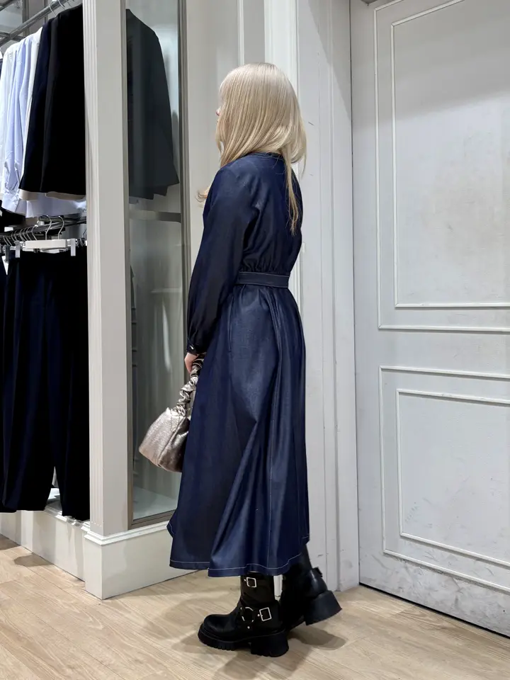 ANY SIS erika コーディネート画像