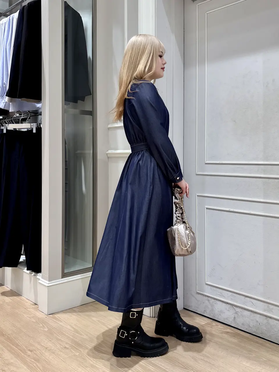 ANY SIS erika コーディネート画像