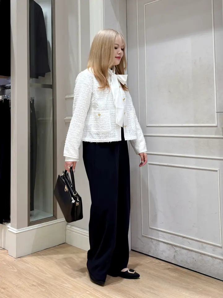 ANY SIS erika コーディネート画像