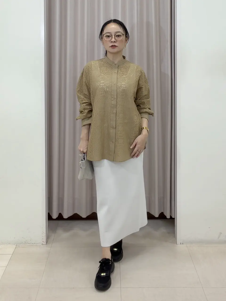  ナラ コーディネート画像