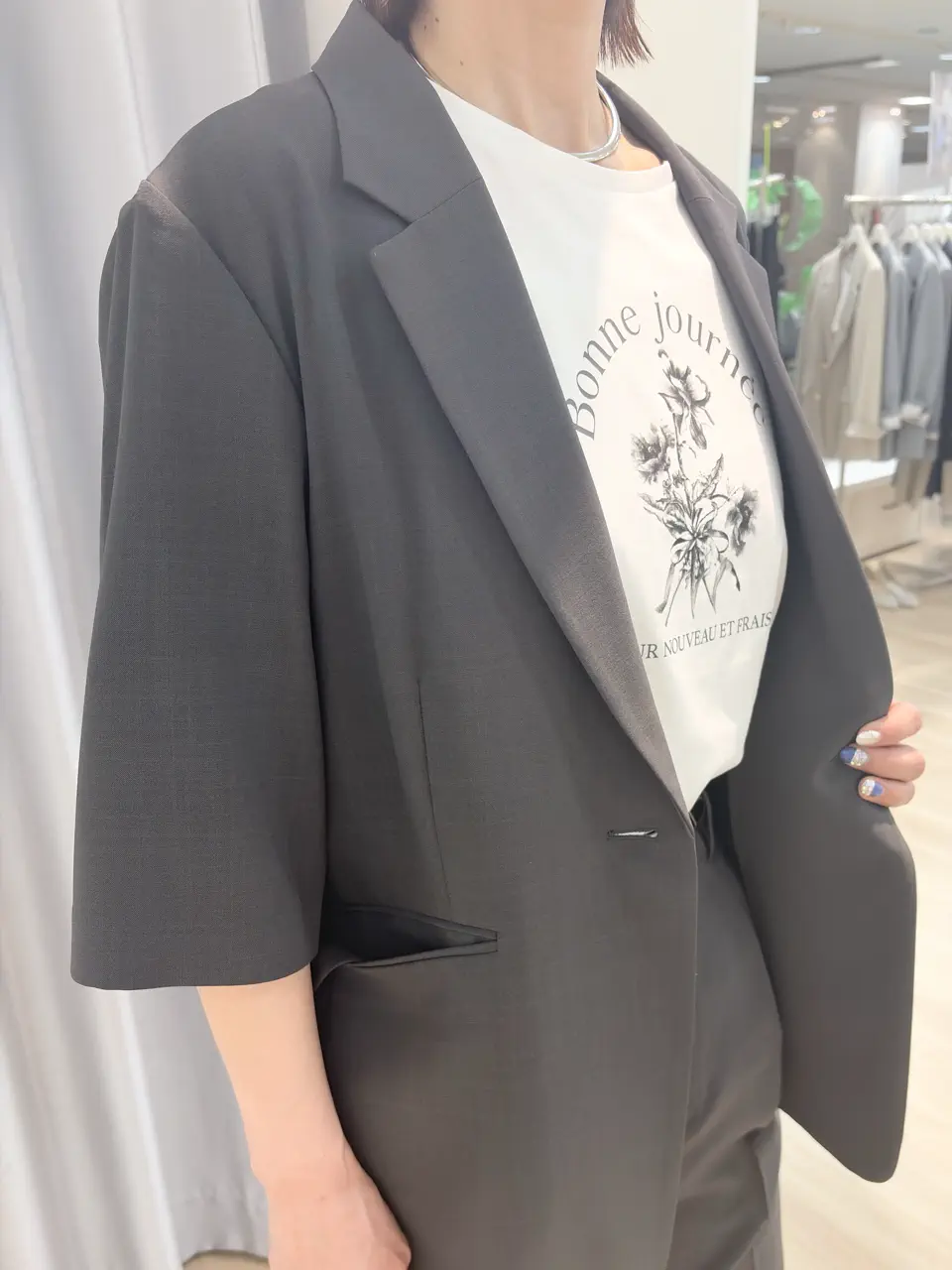 ANY SIS 赤間 コーディネート画像