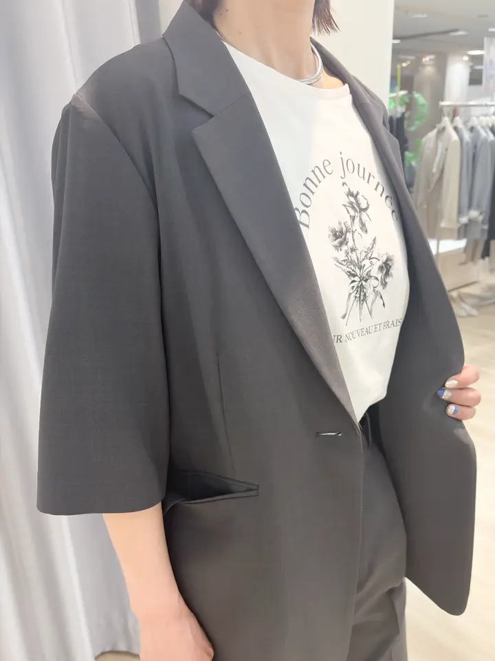 ANY SIS 赤間 コーディネート画像
