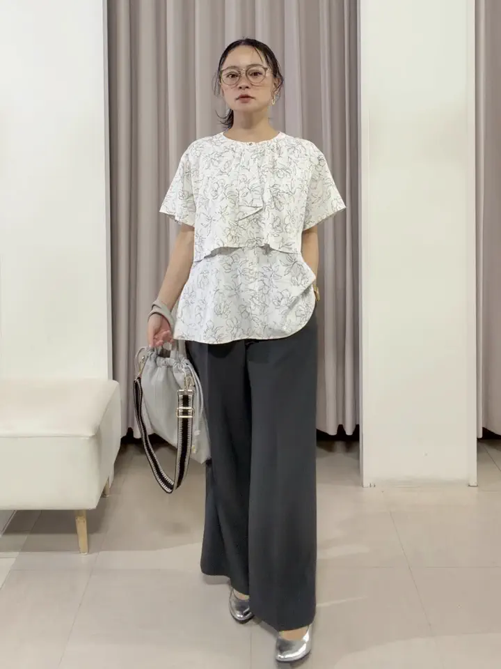 ANY SIS ナラ コーディネート画像