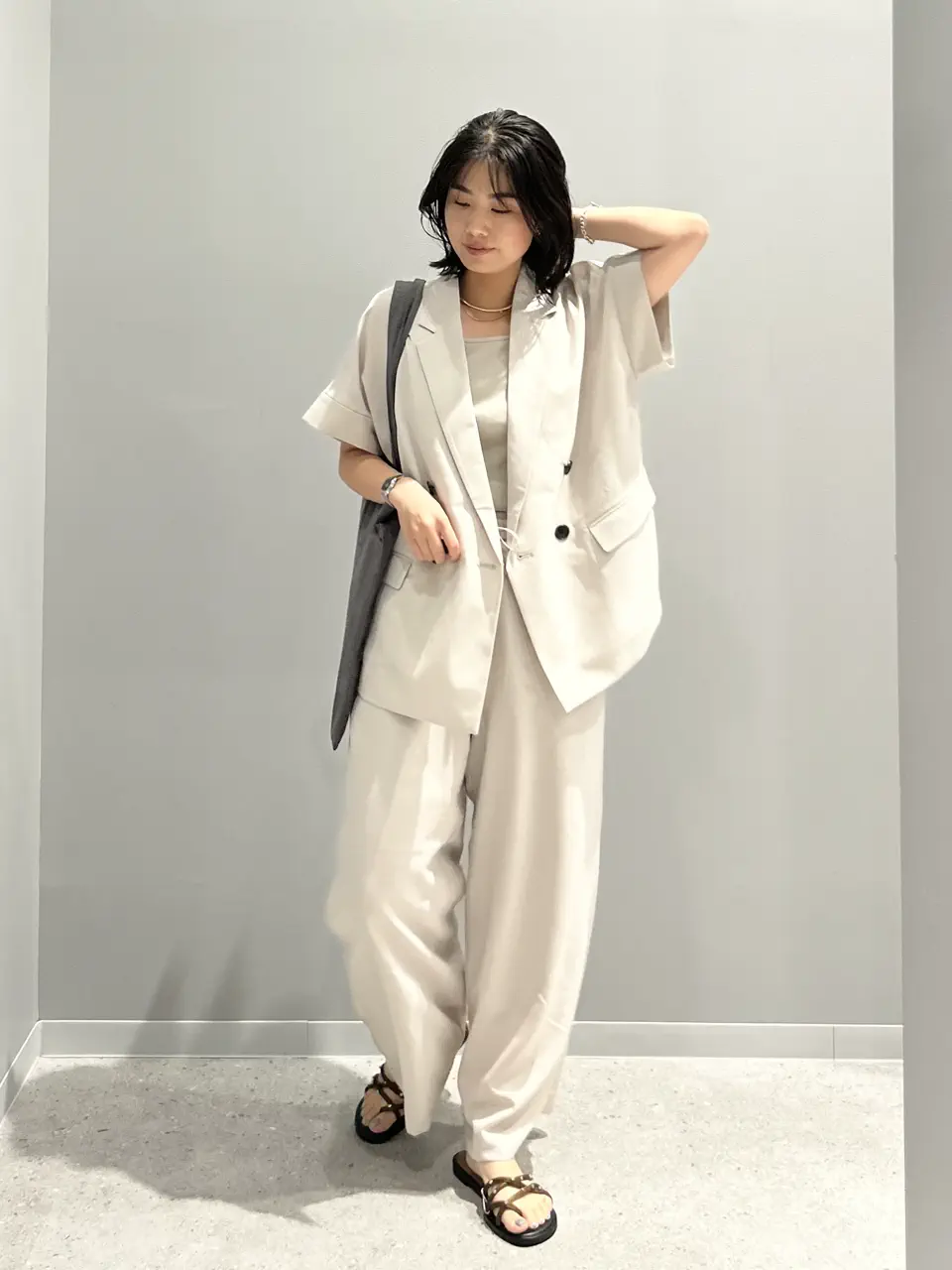 UNFILO Kadoi コーディネート画像