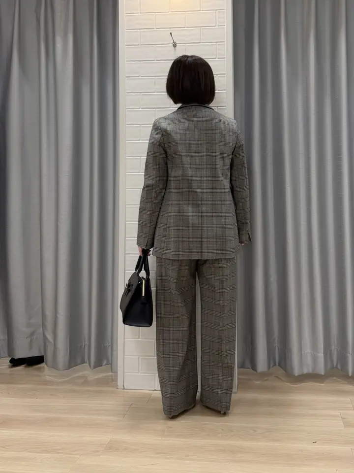ANY SIS 丸岡 コーディネート画像